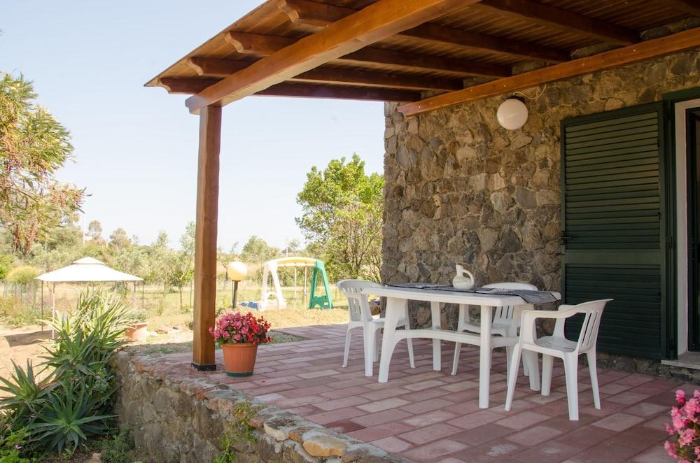 Residence Cort'E Accas Bari Sardo Exterior photo