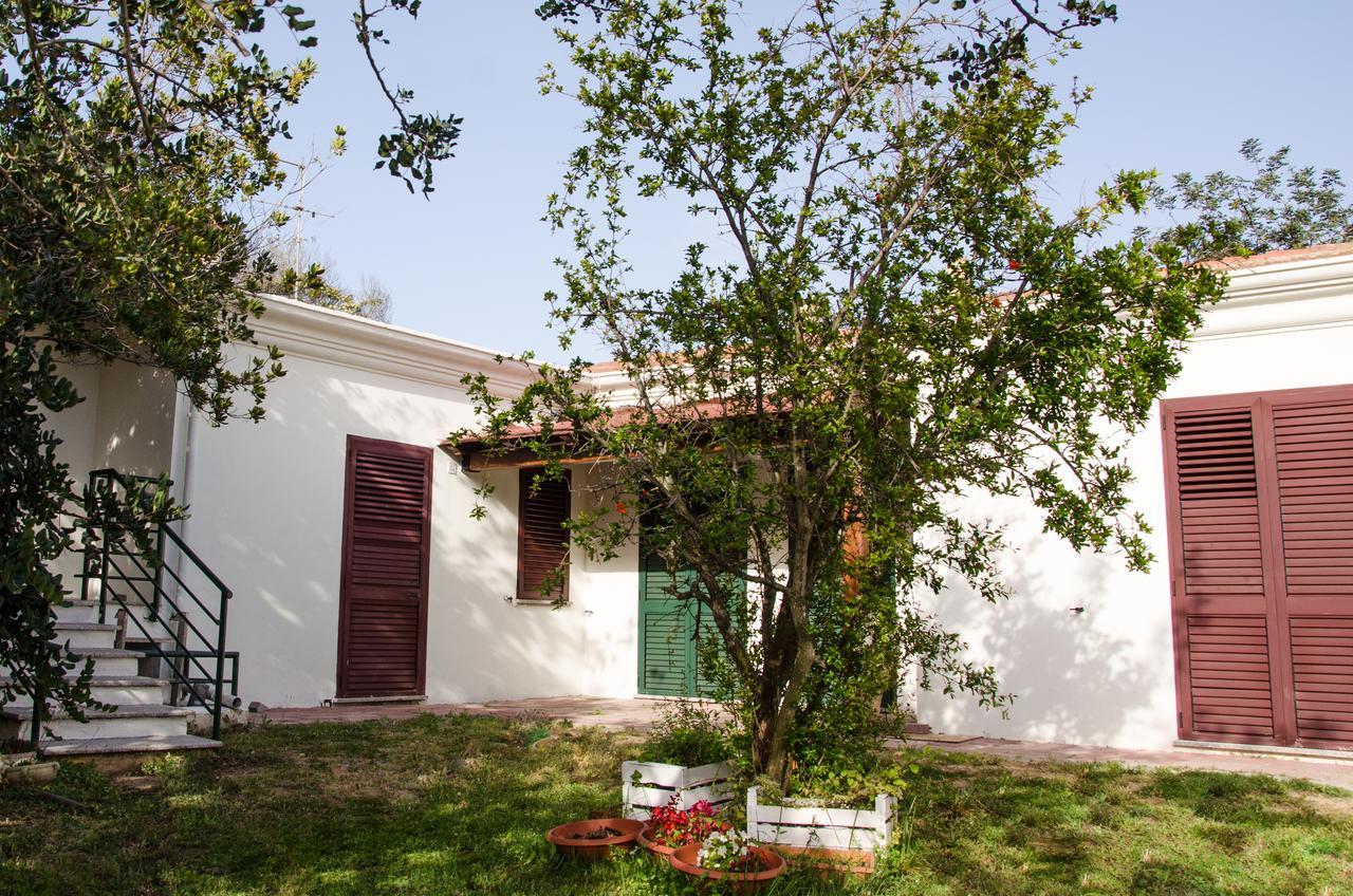 Residence Cort'E Accas Bari Sardo Exterior photo
